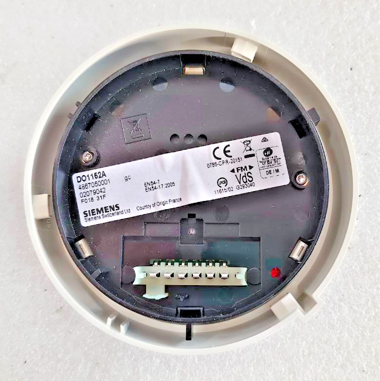 SIEMENS Smoke Detector DO1152A NEW