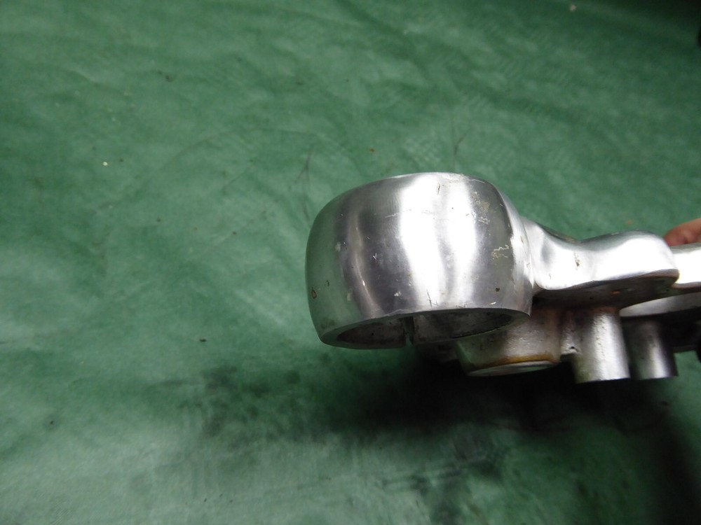 TRIUMPH THUNDERBIRD 900 LEGEND (int.c2*) FORK BRIDGE