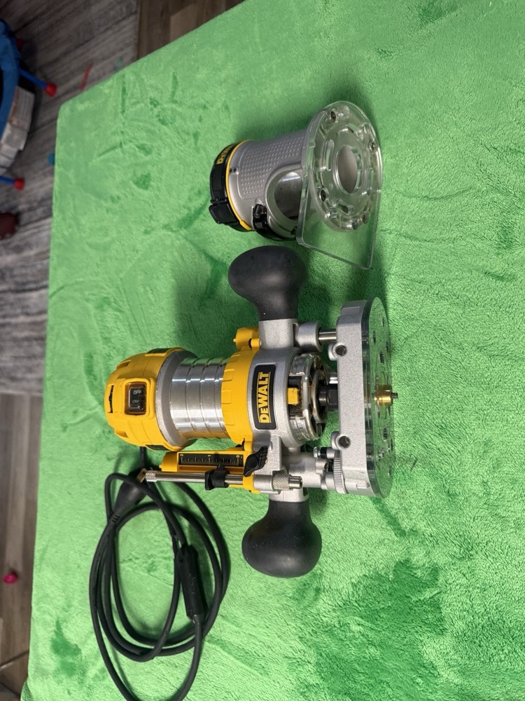 DEWALT DWP611P Electric Router Combo Kit