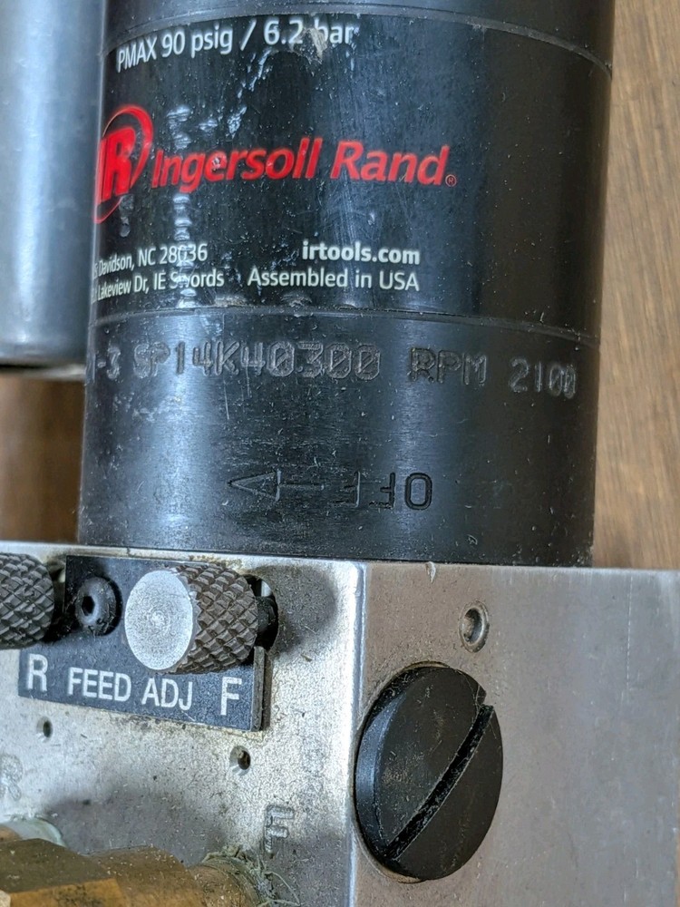 ARO 8255-A21-3 PNEUMATIC DRILL