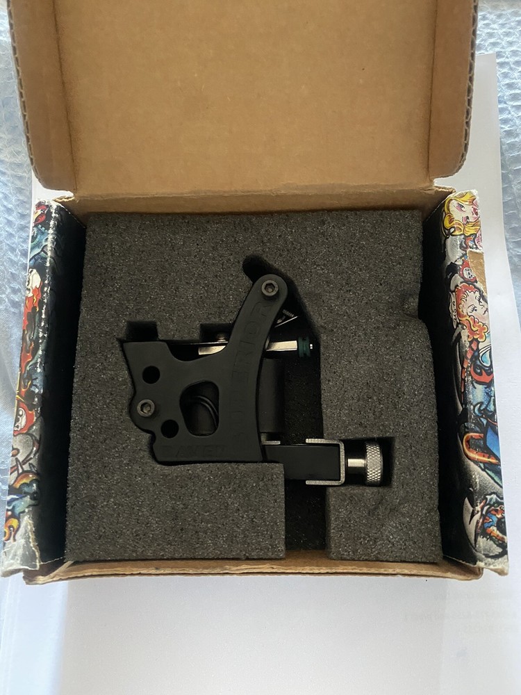 Superior Tattoo Machine RAVEN Soft Touch W/ Box