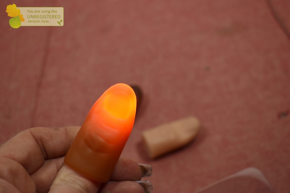 FAO Schwarz Lights From Anywhere Magic Trick Set