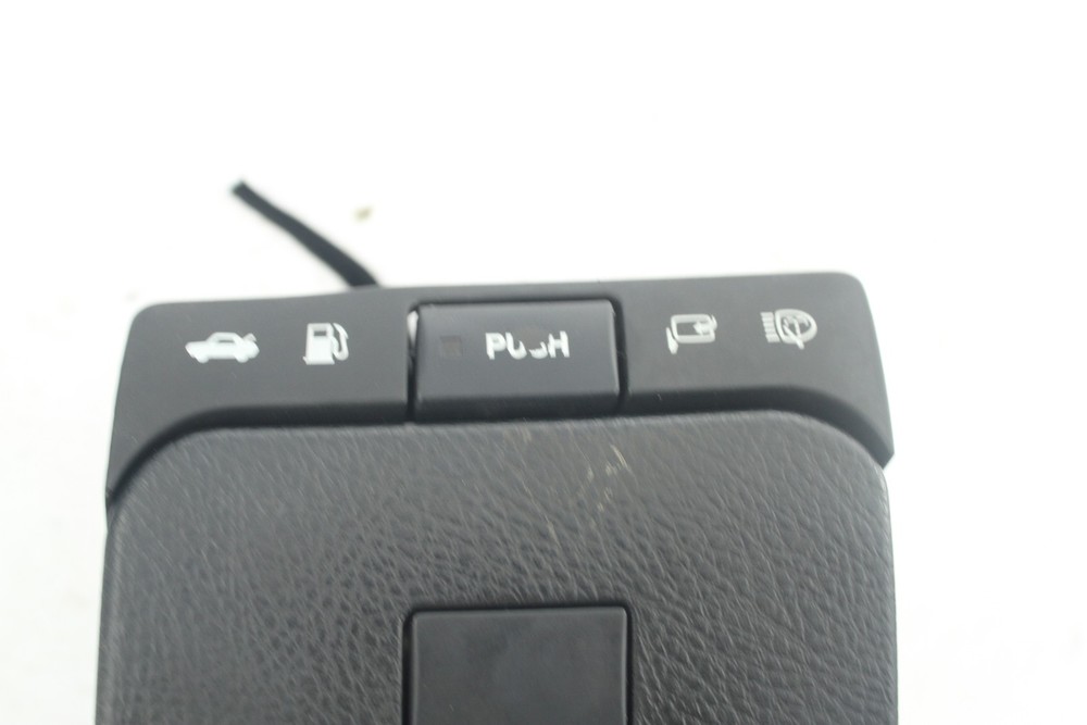 Lexus GS300 2005-2010 Multi-control Panel 8401030310C1