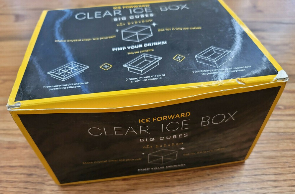 Clear Ice Box Big Cubes (Damaged box)