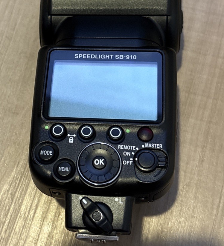 Nikon Speedlight SB-910 Flash Tested & WORKING Whitout Camera