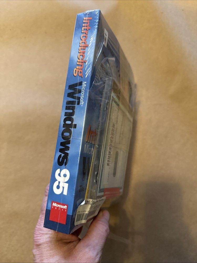 * introducing Windows 95 Software New and Sealed Microsoft Press