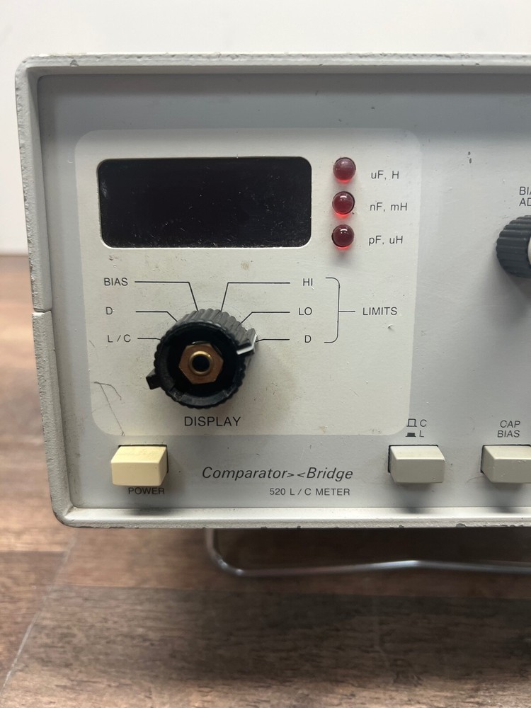 Cambridge Technology 520 Comparator Bridge