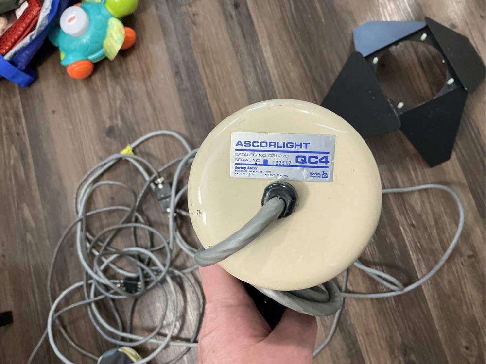 Ascorlight QC4 With Extra Cable And Barn Doors - NOT TESTED