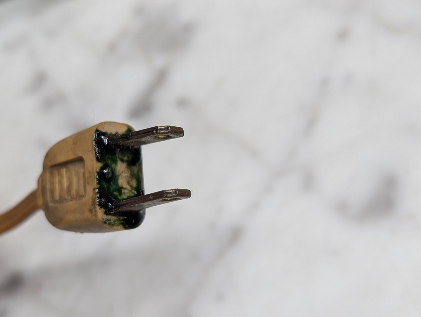 General Electric Model C-402A Tube Radio Clock AM GE Vintage MCM White