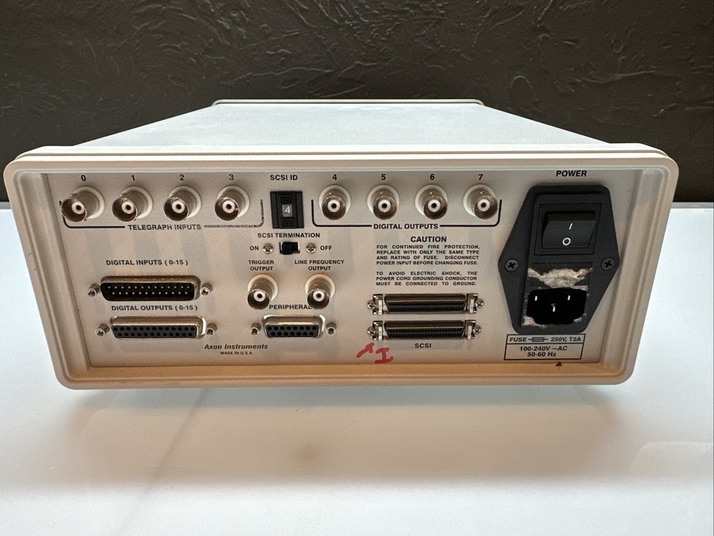 Axon Instruments Digidata Model 1322A 16-Bit Data Acquisition System TESTED