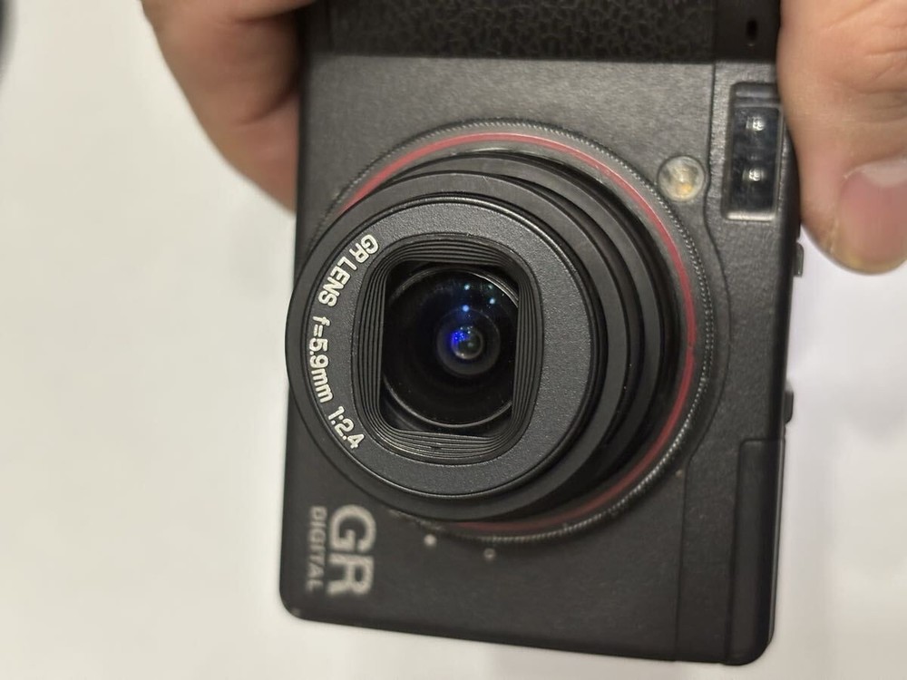 Compact digital camera RICOH GR DIGITAL 11192