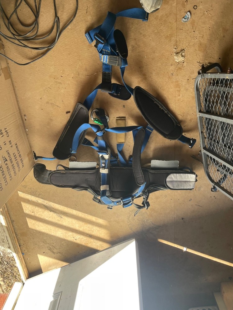yates lineman helicopter harness , never worn