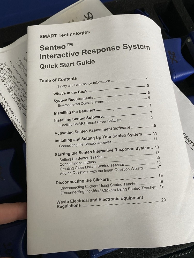 SMART SENTEO INTERACTIVE RESPONSE TECHNOLOGY SYSTEM 32 CLICKERS