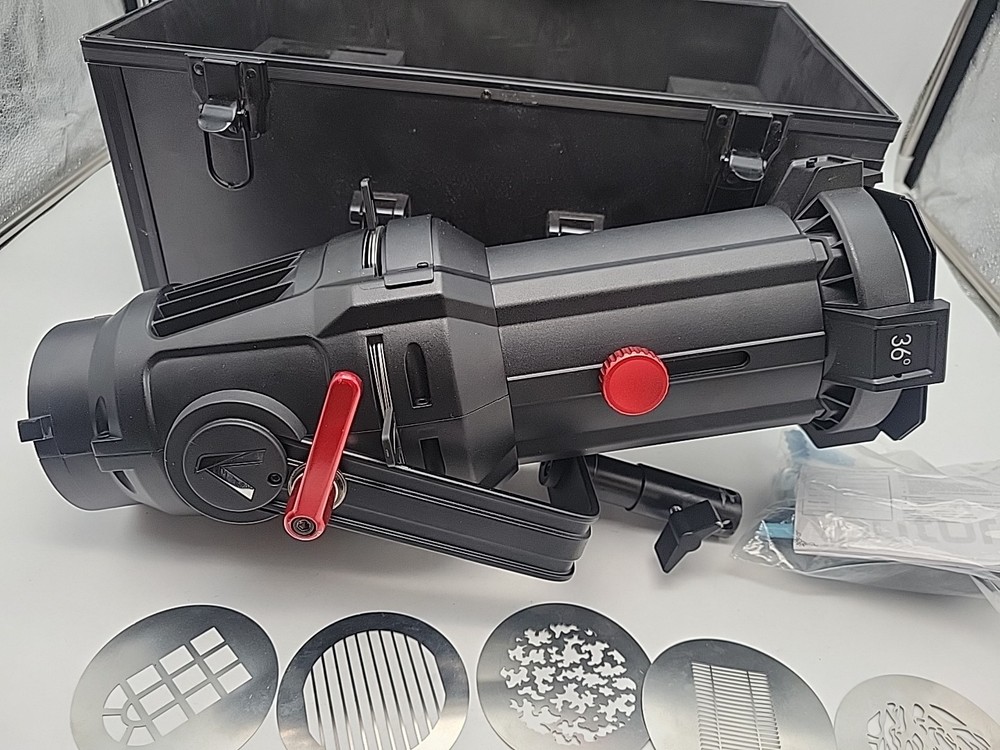 Aputure Spotlight Mount Set with 36° Lens