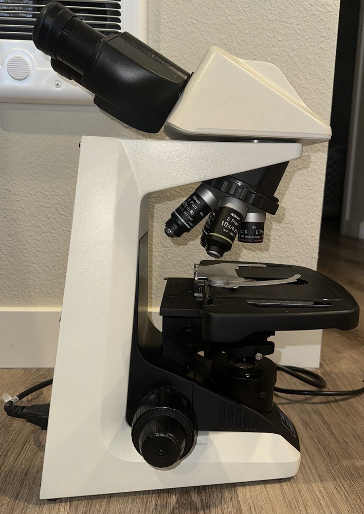 Nikon Eclipse E200 LED Binocular Microscope