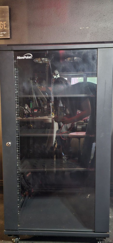 24 U Cabinet Nave Point