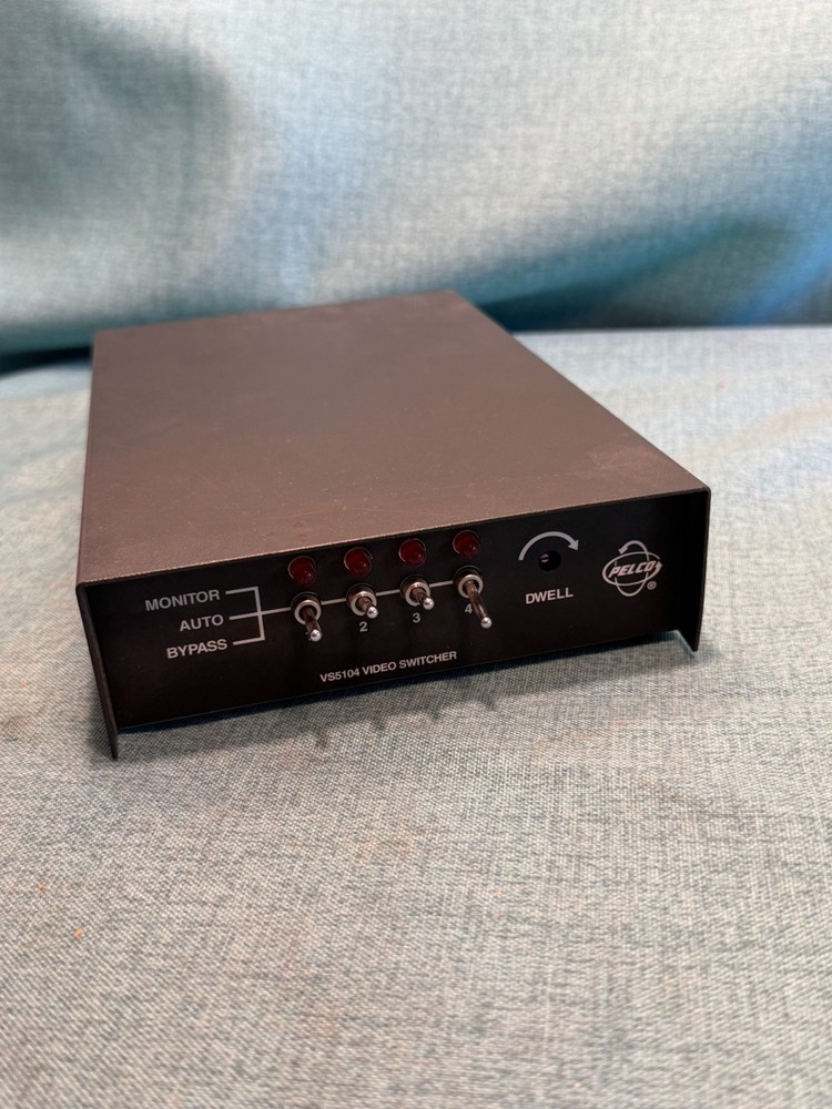 Pelco VS5104 Sequential Switcher