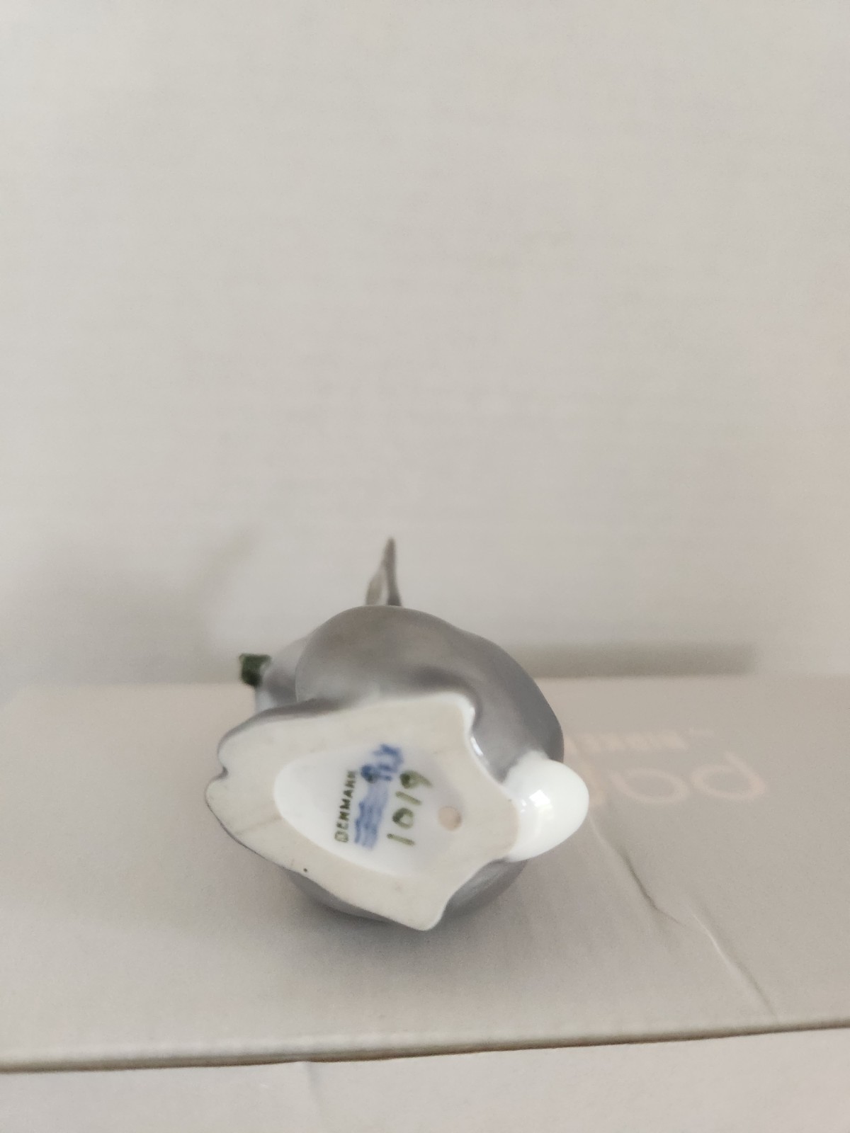 Vtg Royal Copenhagen Porcelain Rabbit Eating Leaf Figurine #1019, Denmark RARE