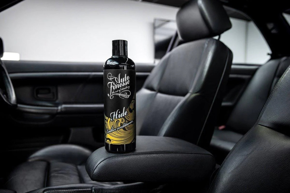 Car leather cleaning kit