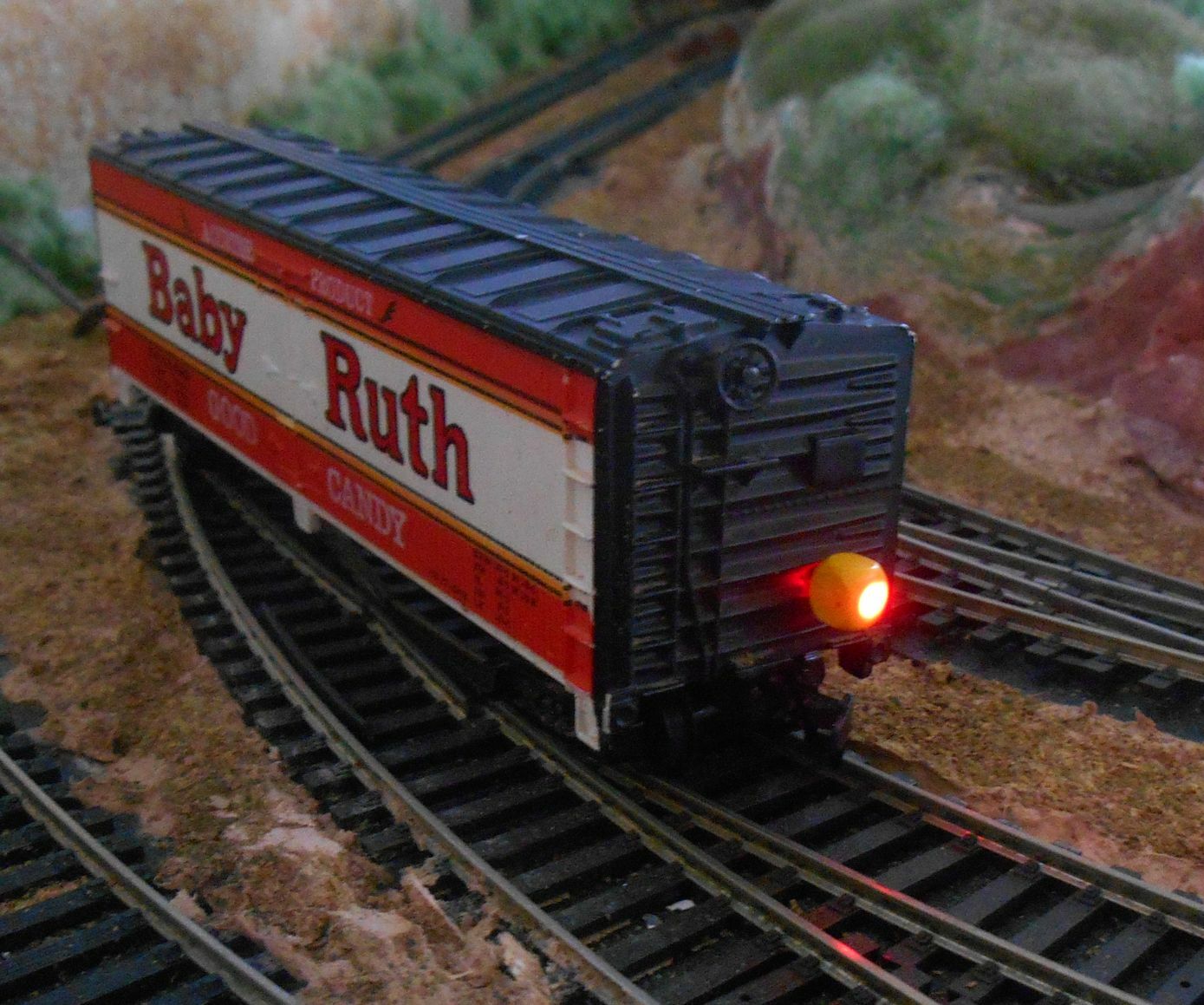 End Of Train Device for O & S Scale with Flashing Red LED Kit