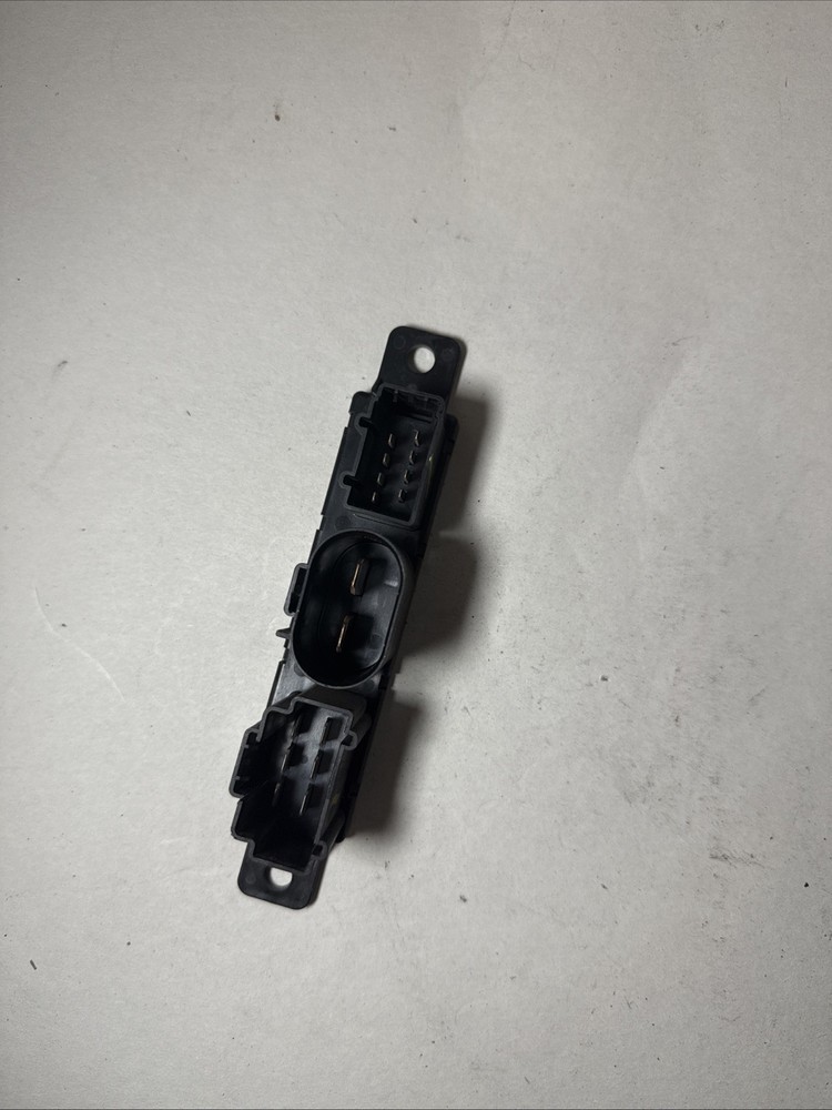 ✅ OEM 2017-2025 FREIGHTLINER GROUND DISTRIBUTER MODULE A06-90236-000✅