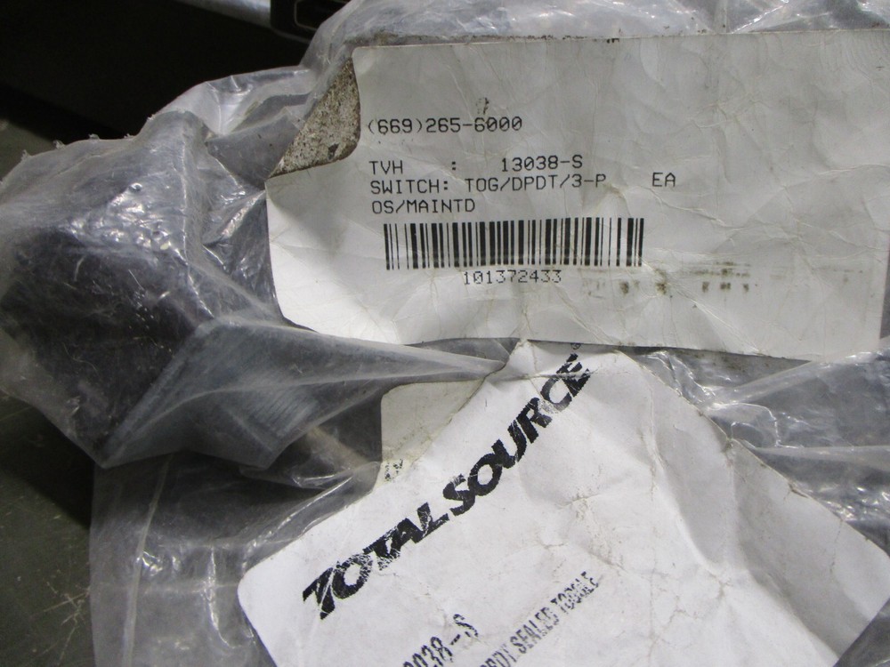 Genie Toggle Switch 13038 S