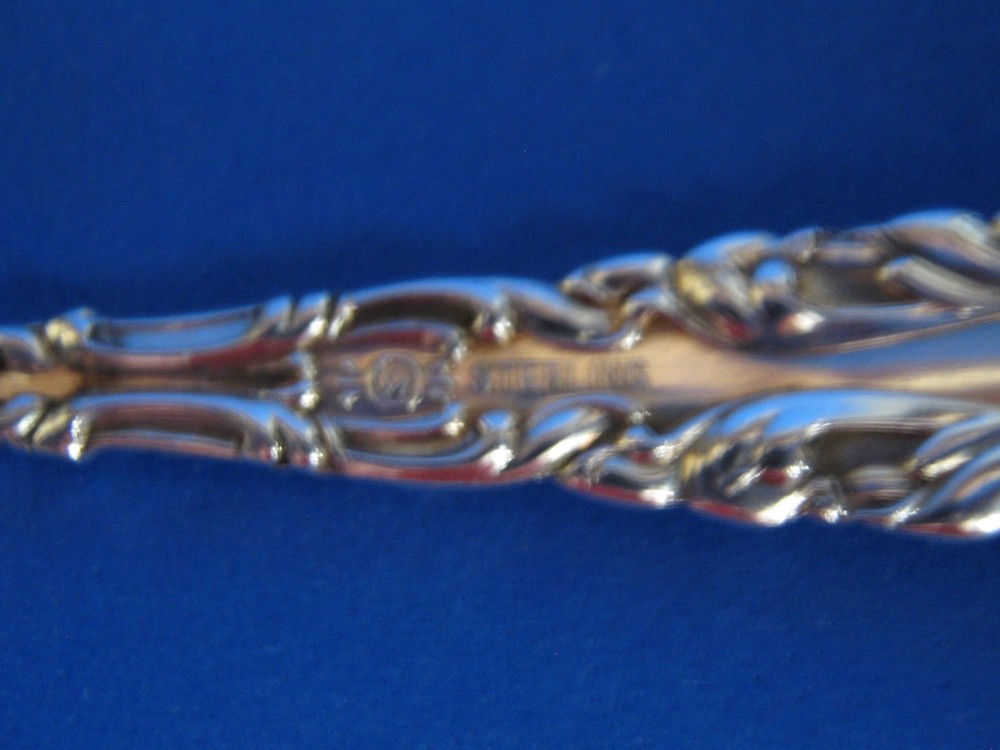STERLING SILVER PICKLE FORK w/"W" MARK/ .5 OZ in WEIGHT