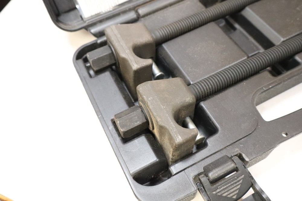 MADDOX MacPherson Strut Spring Compressor Set