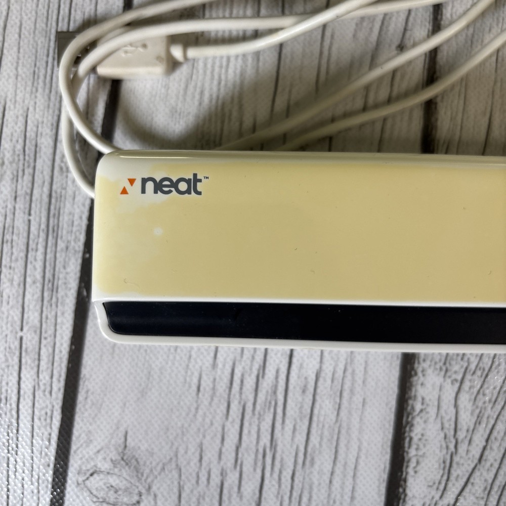 Neat Receipts USB Mobile Scanner Compatible with both Windows and Mac Pre-Owned.