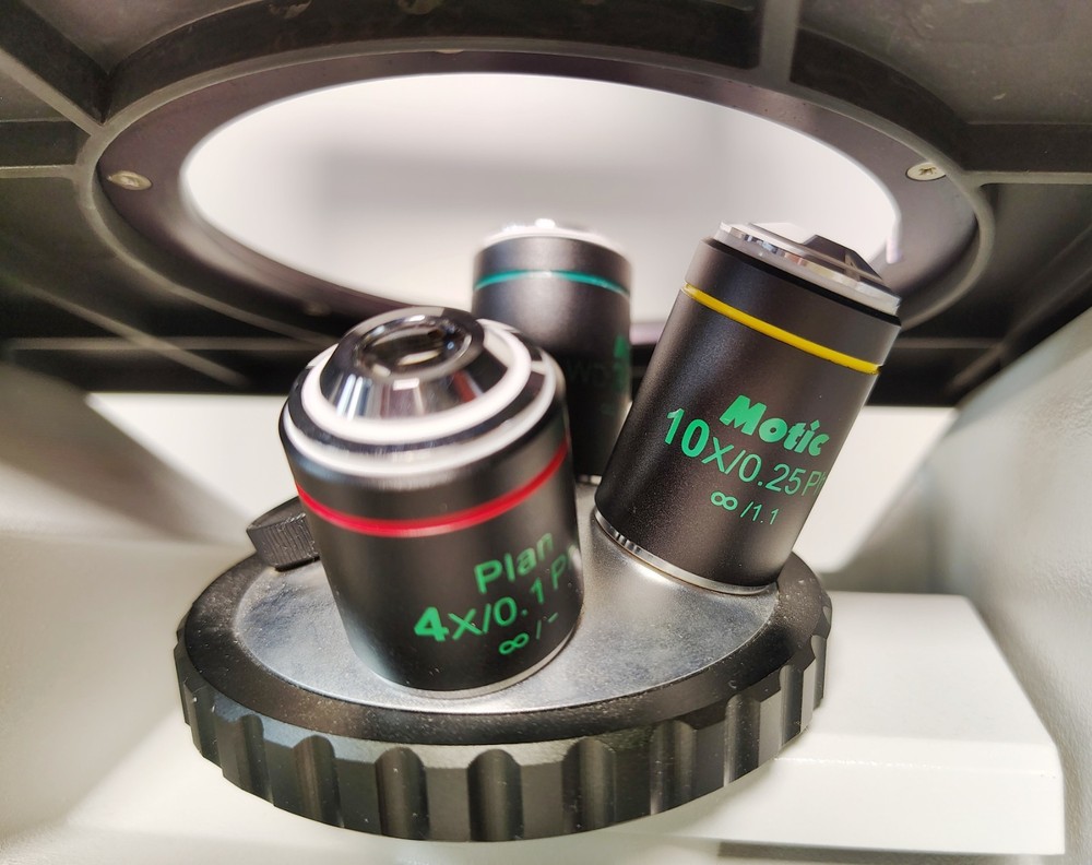 Motic AE2000 Phase Contrast Microscope with 3 Objective, Inverted