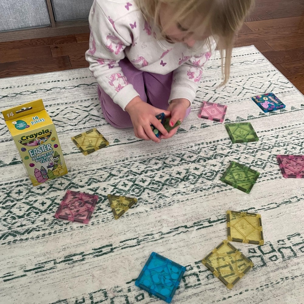 CreateOn Crayola Easter Magentic Tile Set - STEM & Montessori Building & Educati
