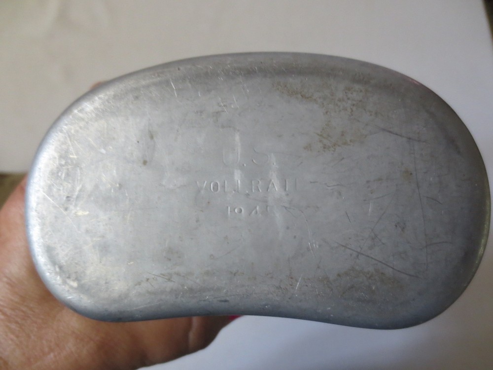WWII Canteen Navy Vollrath 1945 w/ old wool lined cover lift the dot snaps