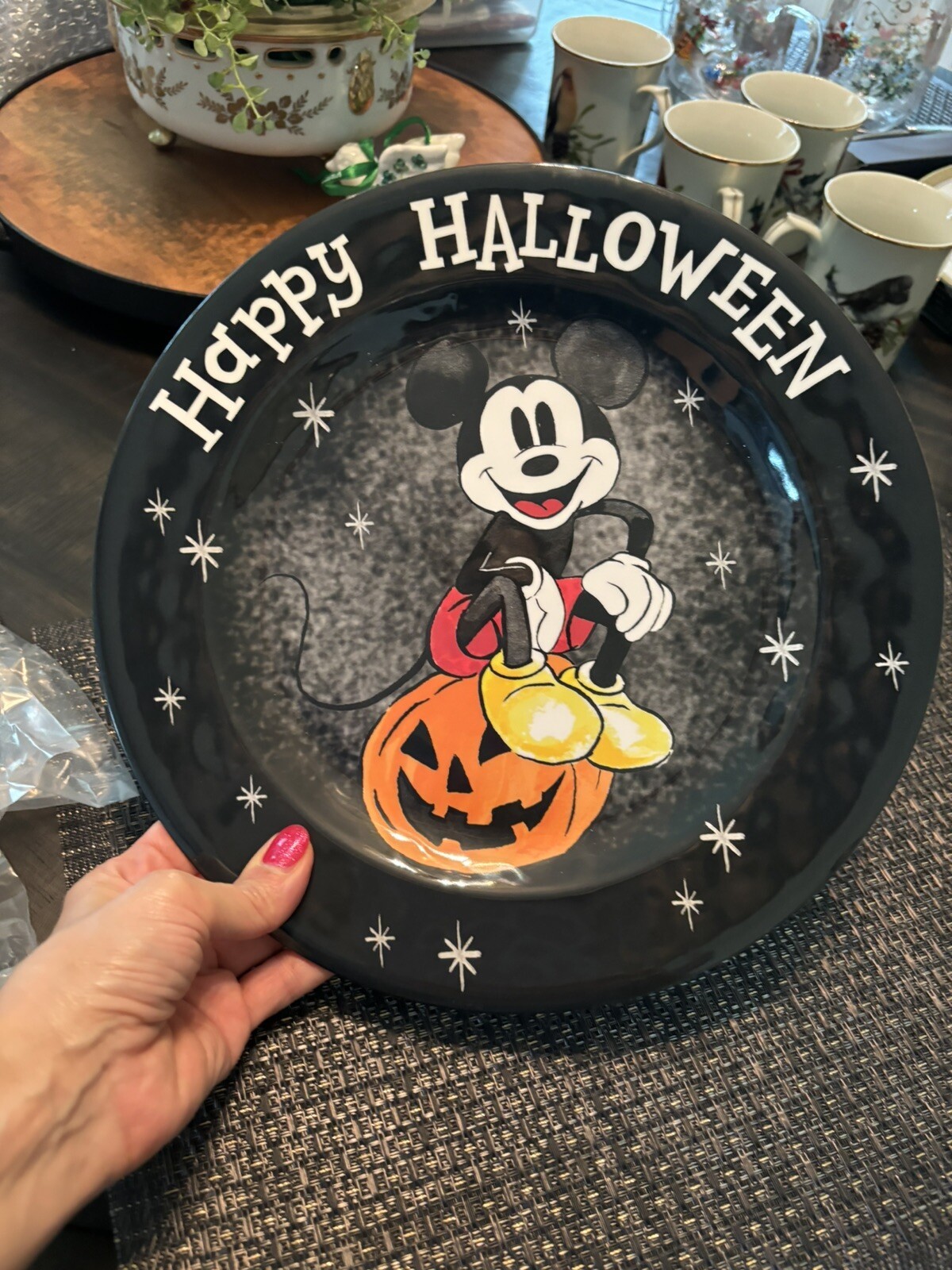 Disney Pottery Barn holiday Mickey Halloween Peanuts Dinner Party Plate SET 8 !
