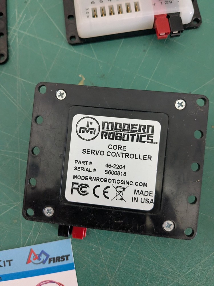 Modern Robotics Core Power Distribution Module 5x Motor Controllers 2x Servo