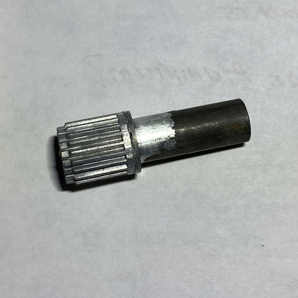XM978 KNOB 9 INTERNAL THREADED 2BA563 DYNAPAR 324756-002