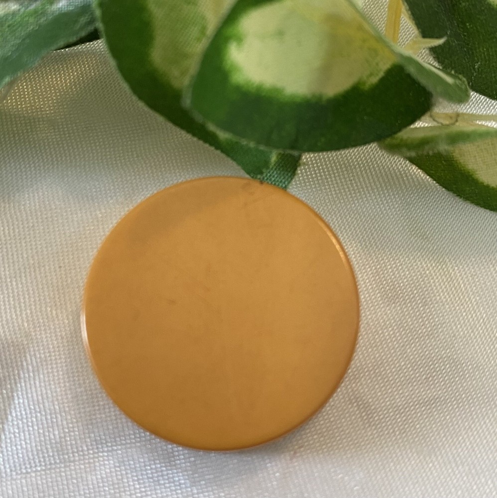 ONE Solid Color Butterscotch Bakelite Backgammon Piece 15/16”