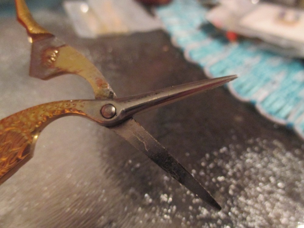 Vintage Stork Craft Sewing thread scissors The Creative Circle