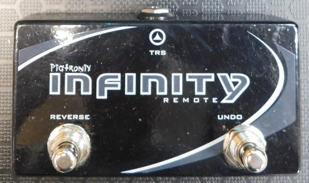 Pigtronix Infinity Looper Effects Pedal AND Remote Switch