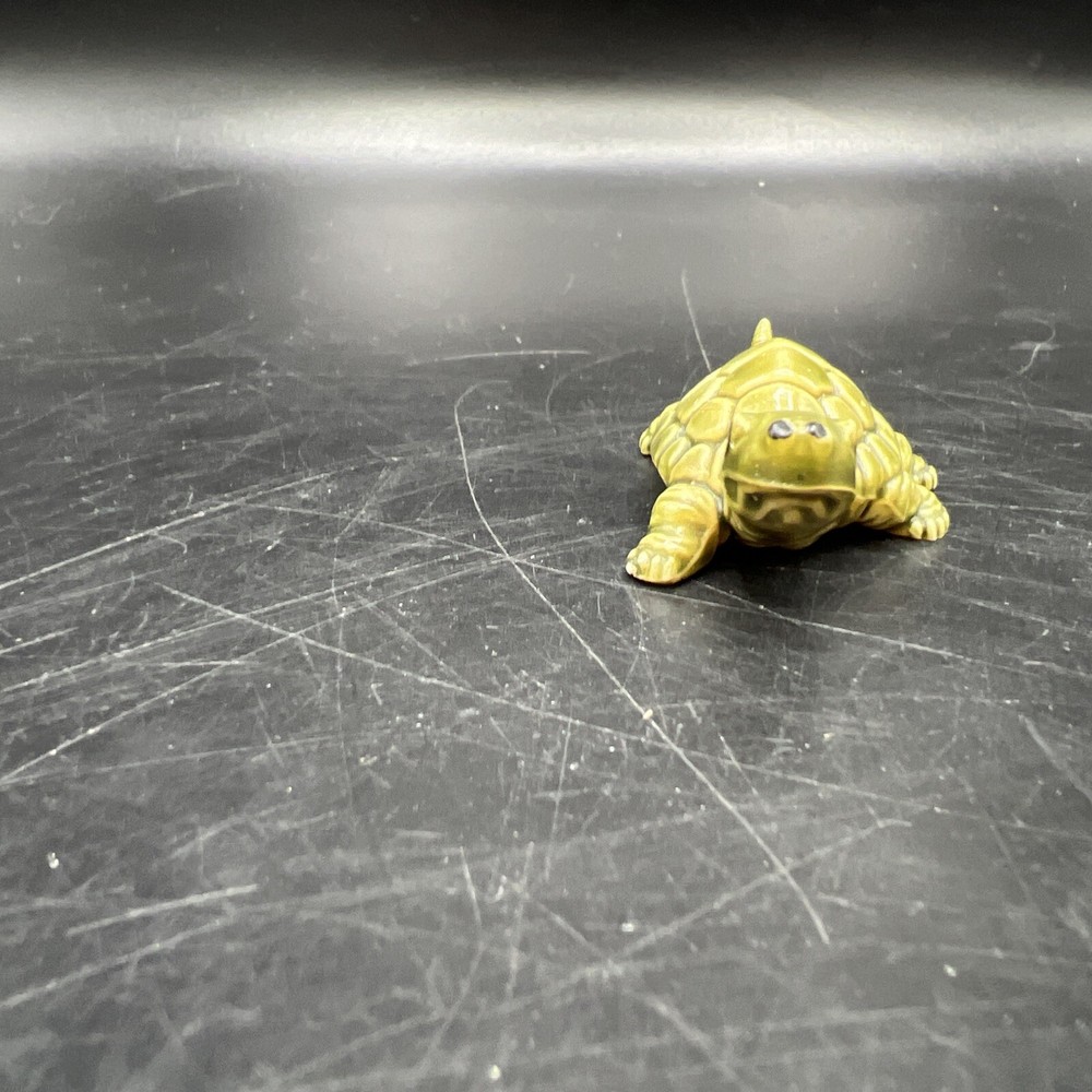 Miniature Green Ceramic Turtle Tortoise 1.75 In Long