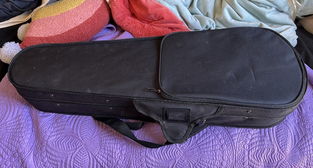 Victor S. Oldenburg Violin with Hard Case