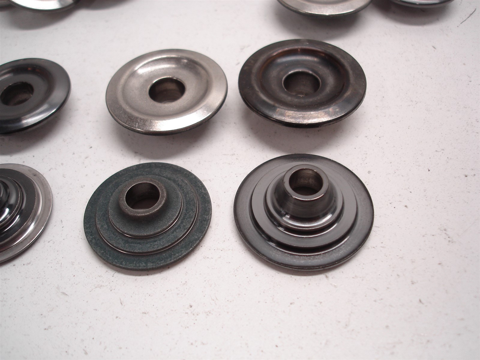 BULK 170 pcs NASCAR TITANIUM VALVE SPRING RETAINERS MINI TOP LOCK DEL WEST ASST