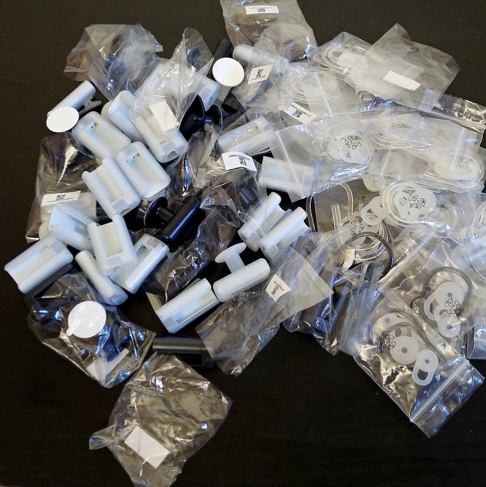 NOKIA BLUETOOTH Replacement Ear Hooks, Ear Plugs, ETC- Attn : CellPhone Stores.