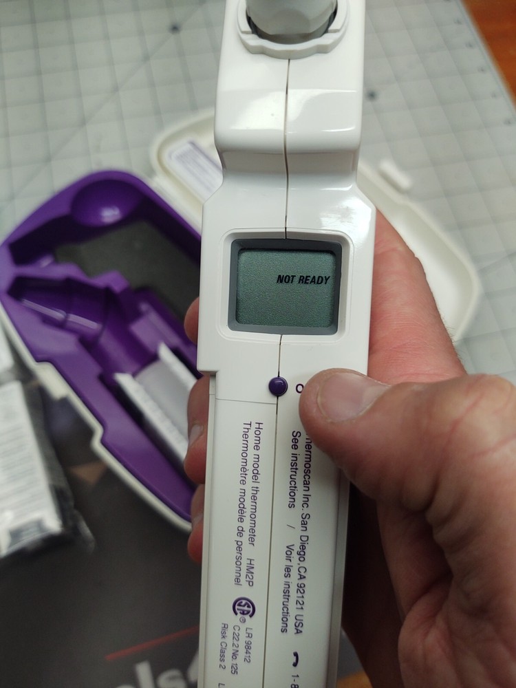 Braun Thermoscan Plus Instant Thermometer HM-2 Plus With Case and extra tips