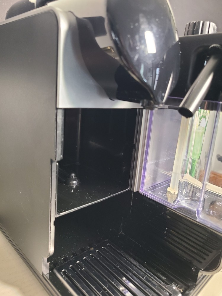 De'Longhi EN520SL Espresso Machine - Silver