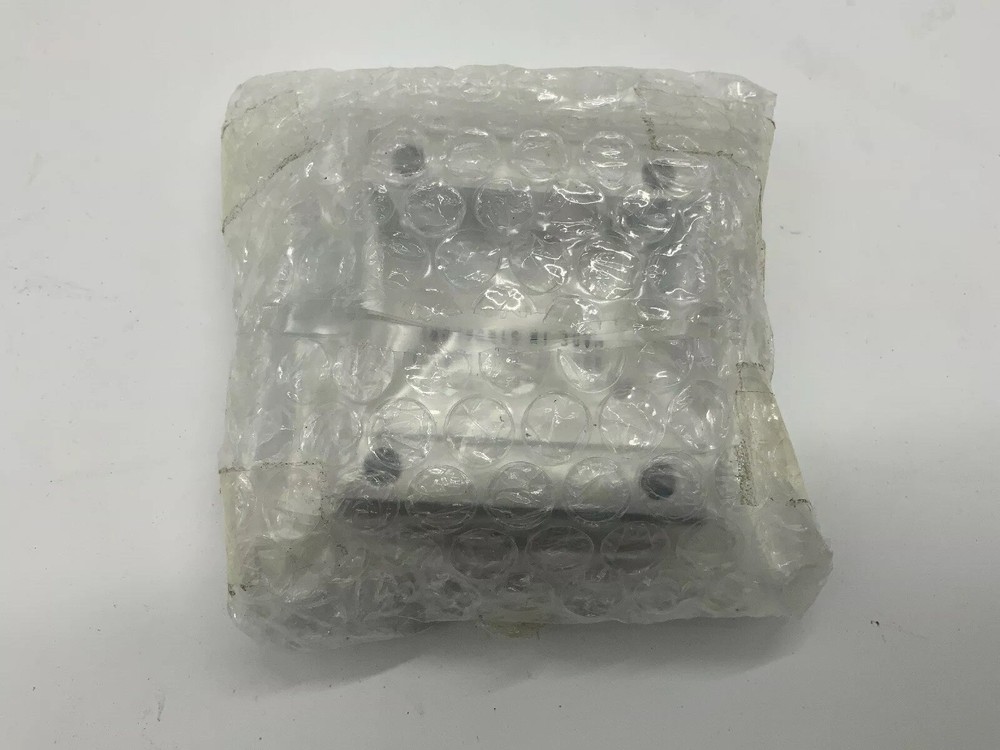 Applied Materials 0020-48572 Clamp Bottom Supt Baratron