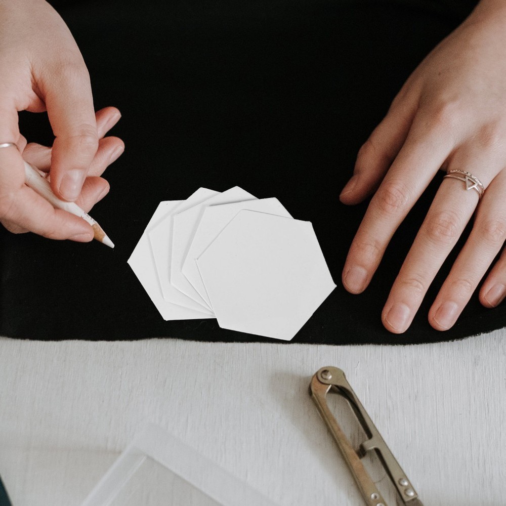 300 Pcs Hexagon Papers for Quilting Patchwork Tool Decor Drawing Hexagonal