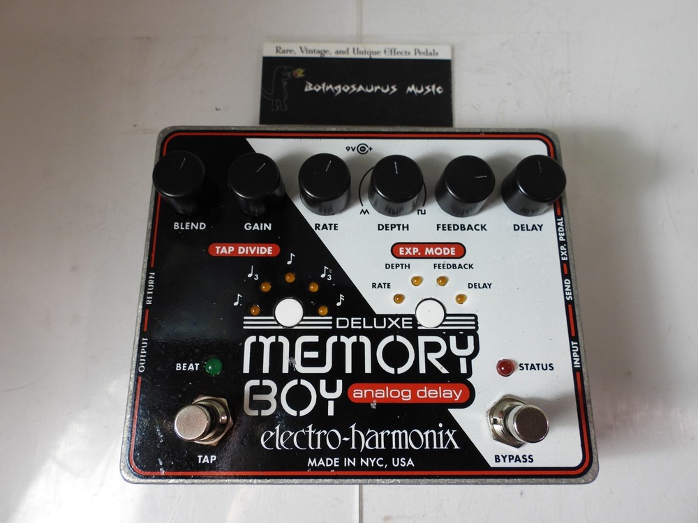 Electro Harmonix Deluxe Memory Boy XO Analog Delay Echo Effects Pedal EHX