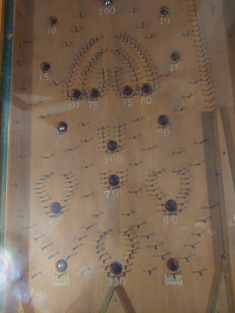 1930's antique 1 cent arcade flipperless pinball table