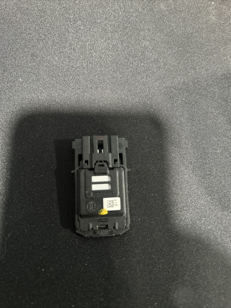 2023 - 2025 GENESIS GV60 WINDSHIELD HUMIDITY TEMP TEMPERATURE SENSOR OEM