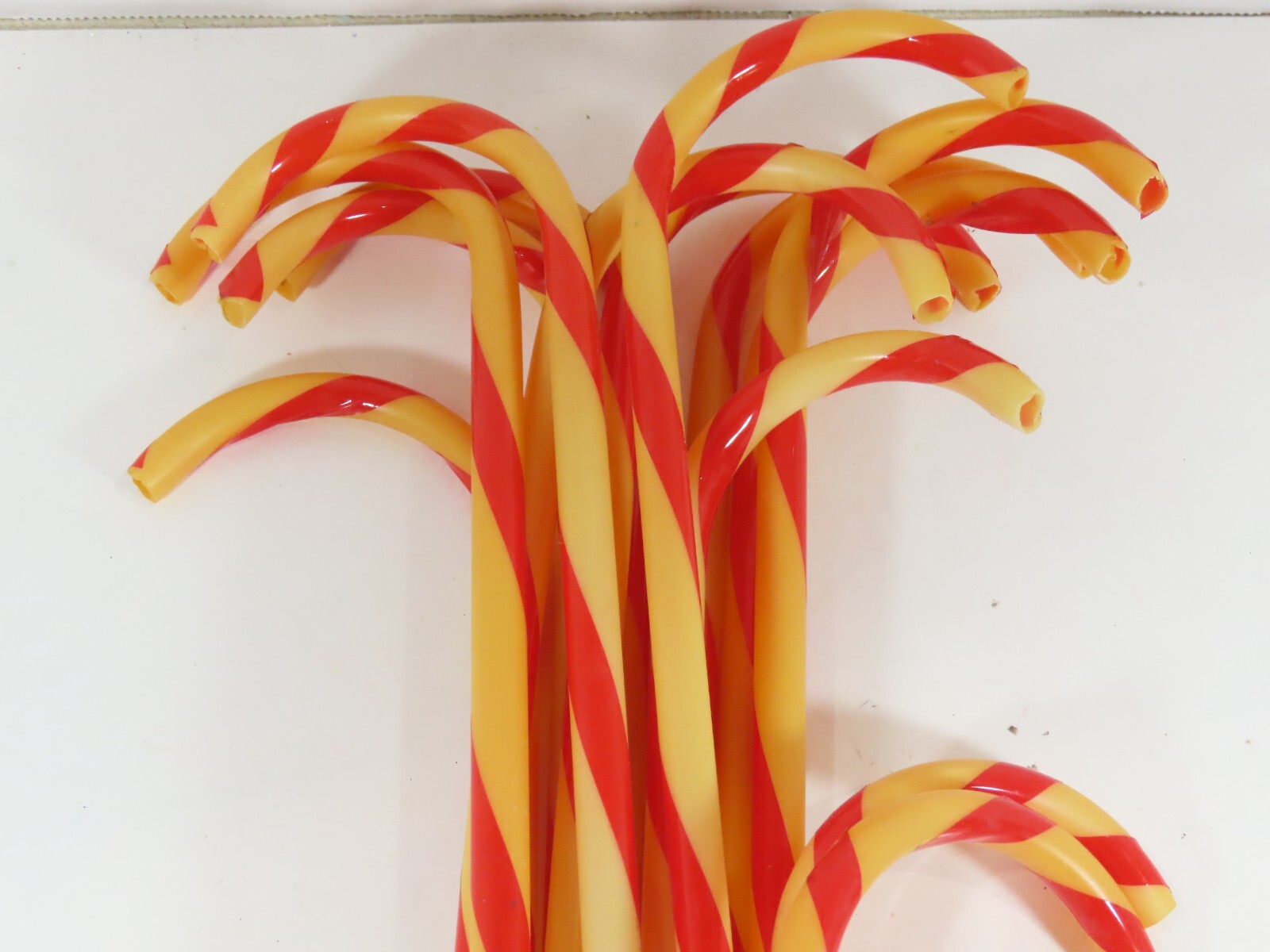 Candy Cane Lawn Ornaments Christmas Decor Plastic Lot Assorted Sizes C9374